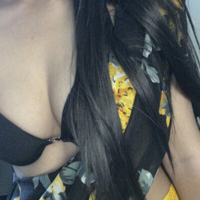 vadapavgirl on StripChat