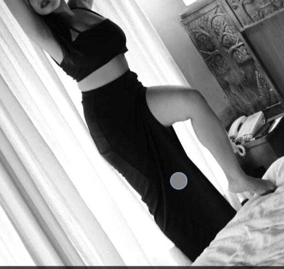 glamcambabes.com alina_khan01 livesex profile in immu-iigsm cams