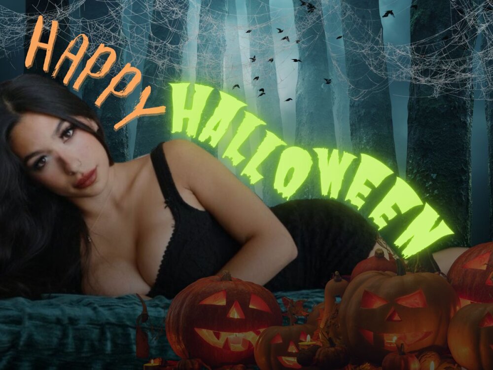 Live sex webcam photo for LoveLillyy #290077300