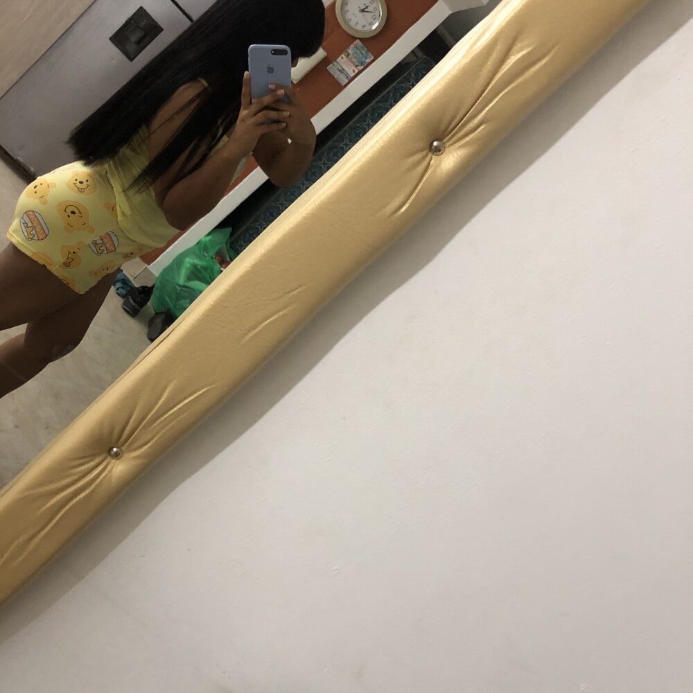 princesaand2 from stripchat