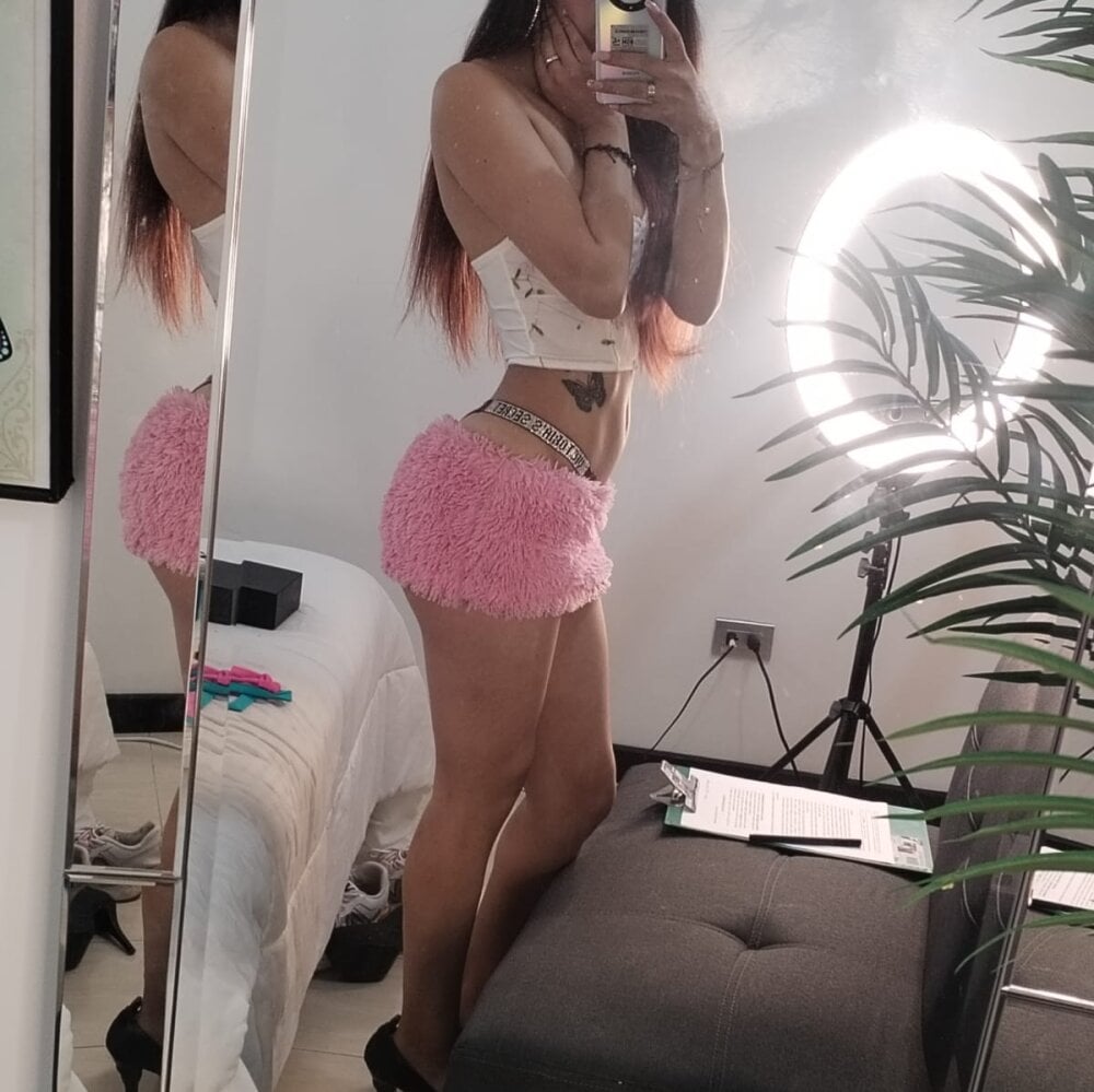 melody_kitty_ from stripchat