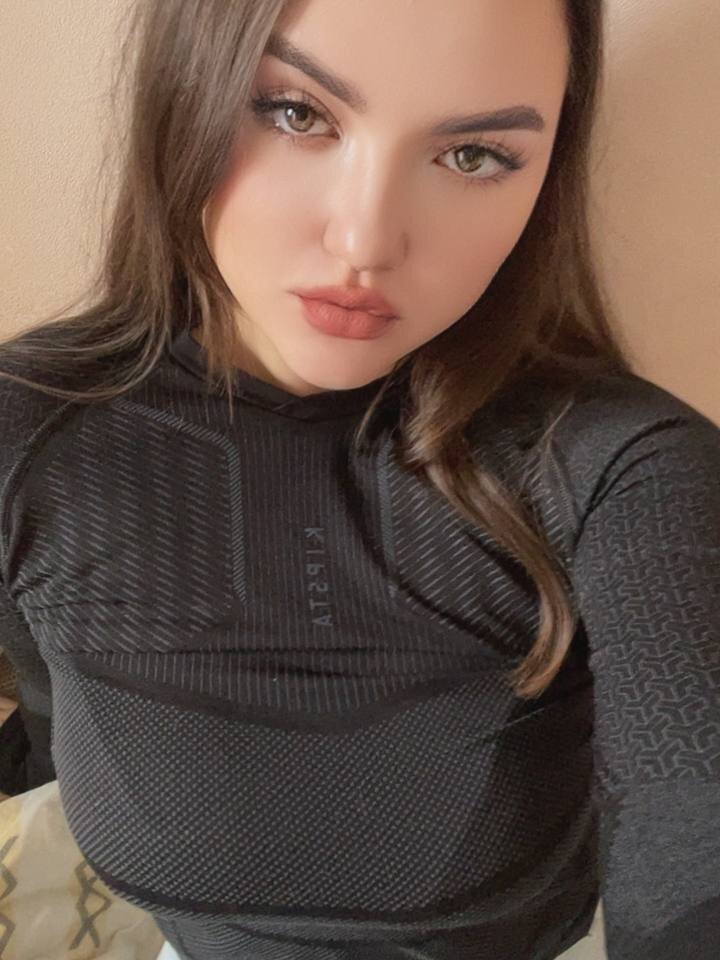 Live sex webcam photo for MiraSevan #289997220