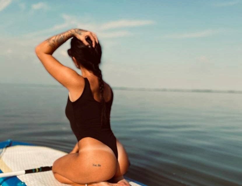 AssGoddess live cam model at StripChat