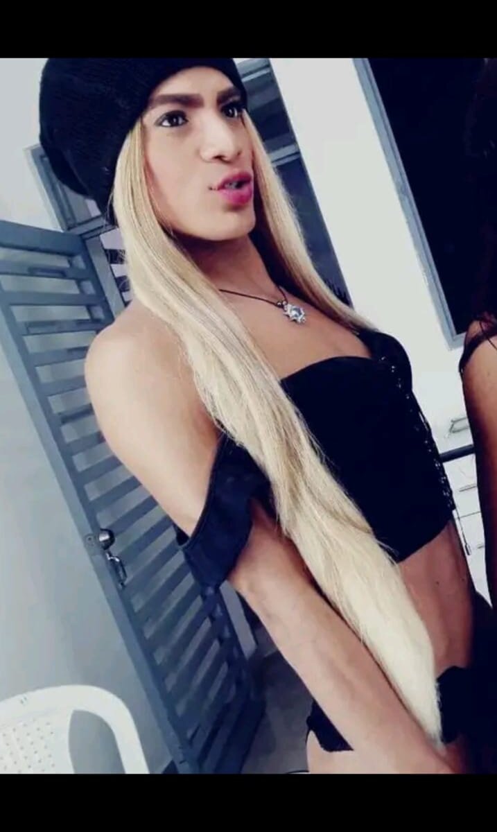 Live sex webcam photo for KIM_SHAYLETH #289209914