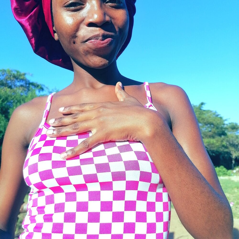 livestrip-joy.com sweet_bethany44 livesex profile in ebony cams