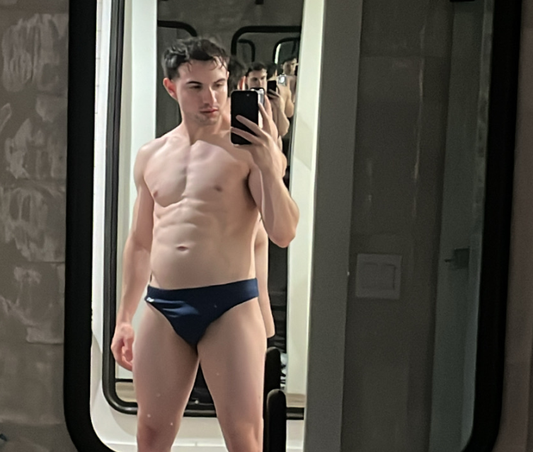 Maxx_neon Offline XXX-chat