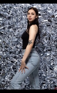 DesireeSanden's Offline Chat Room
