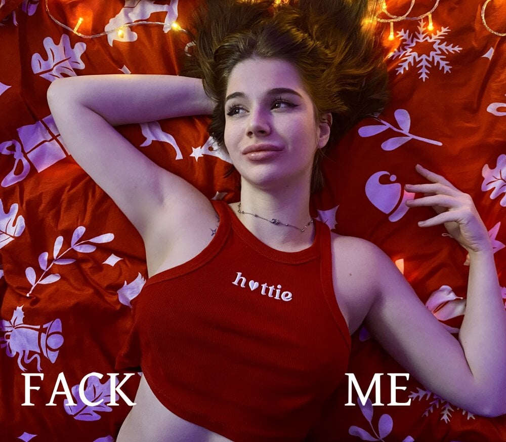 show2cam.com krisscherri livesex profile in from-a-hidden-gem-where-we-explore-our-deepest-desires-together cams