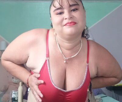 AngieMature_ on StripChat