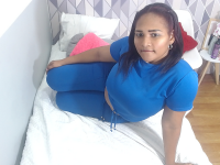 bignaughtymilf's Offline Chat Room