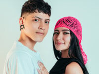 DharmaAndkhena's Offline Chat Room