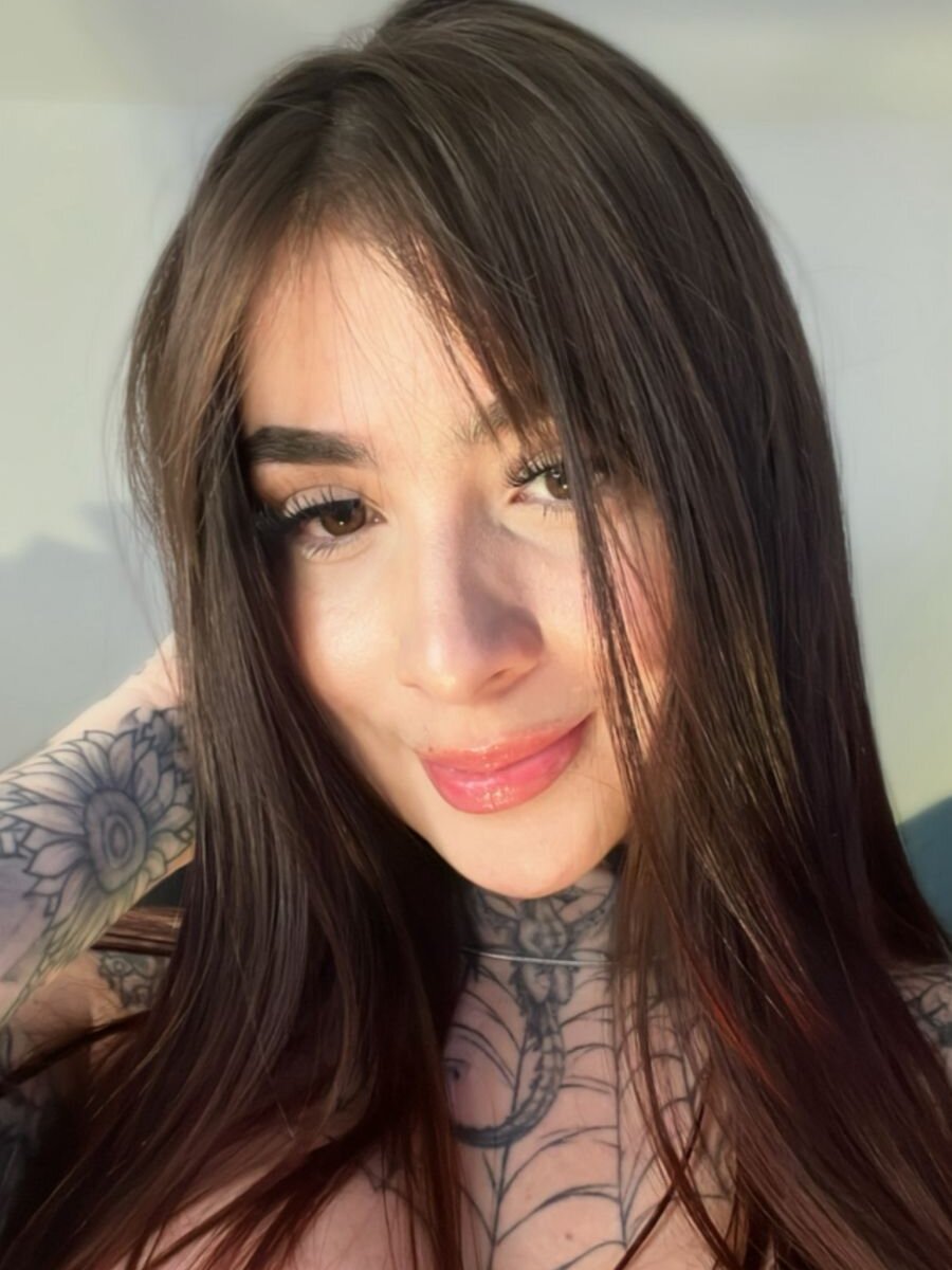 Cam girl Ally_Snow