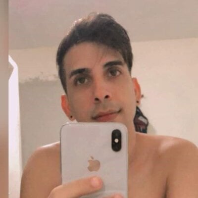 SoulSync Male Medium Online Webcam Striptease