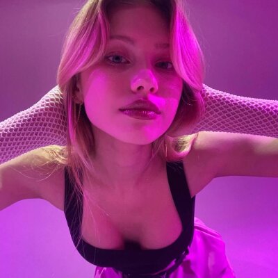 olivia_mellyo ⏭ naked cam