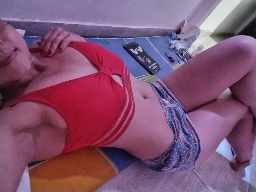 amii777's Offline XXX Chat