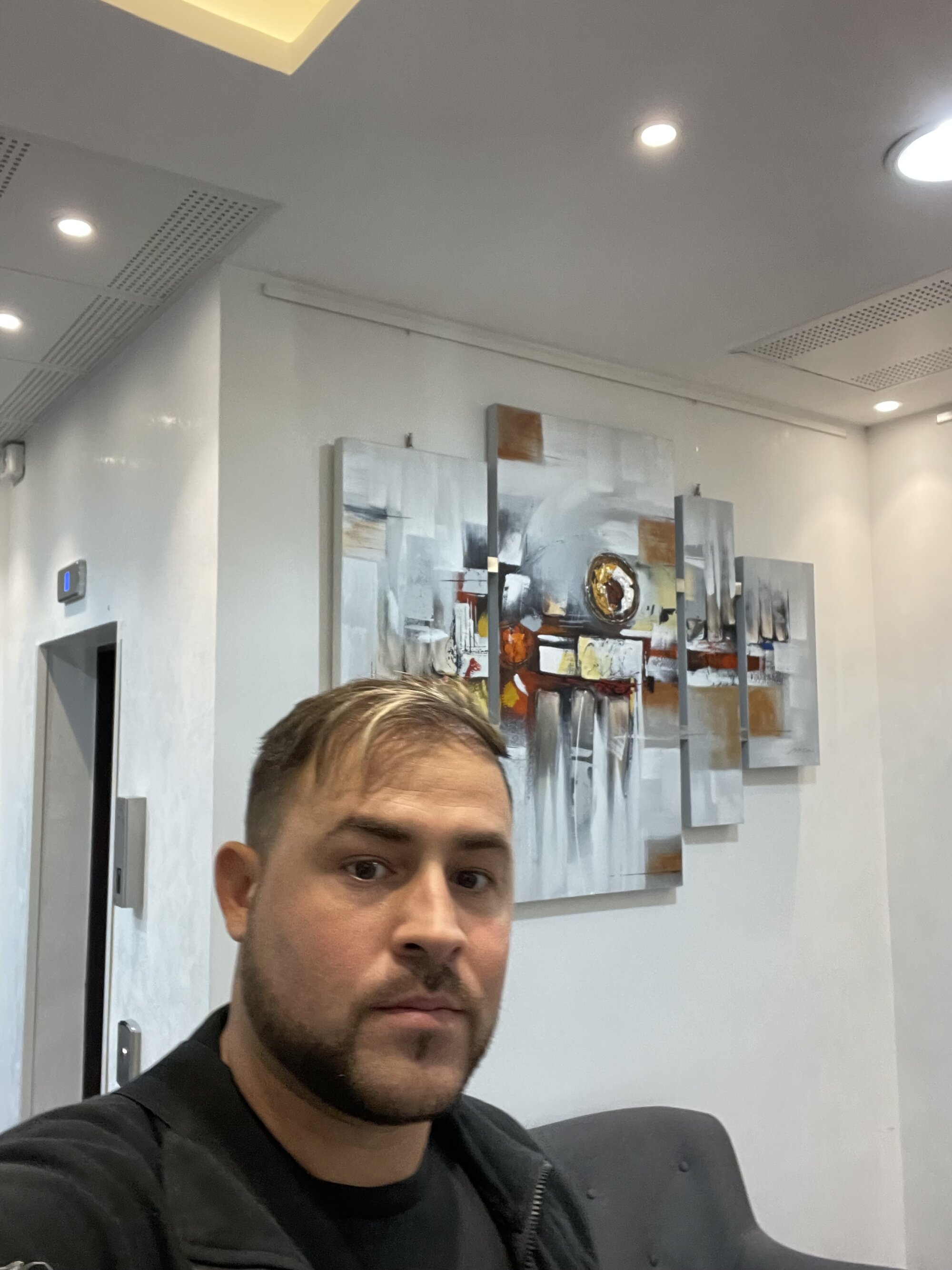jony7593