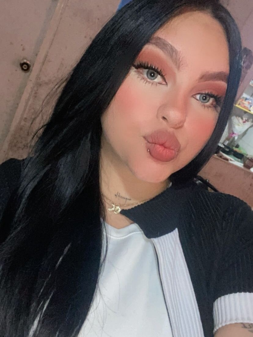 grannylivesexcams.com ashely_7 livesex profile in green eyes cams