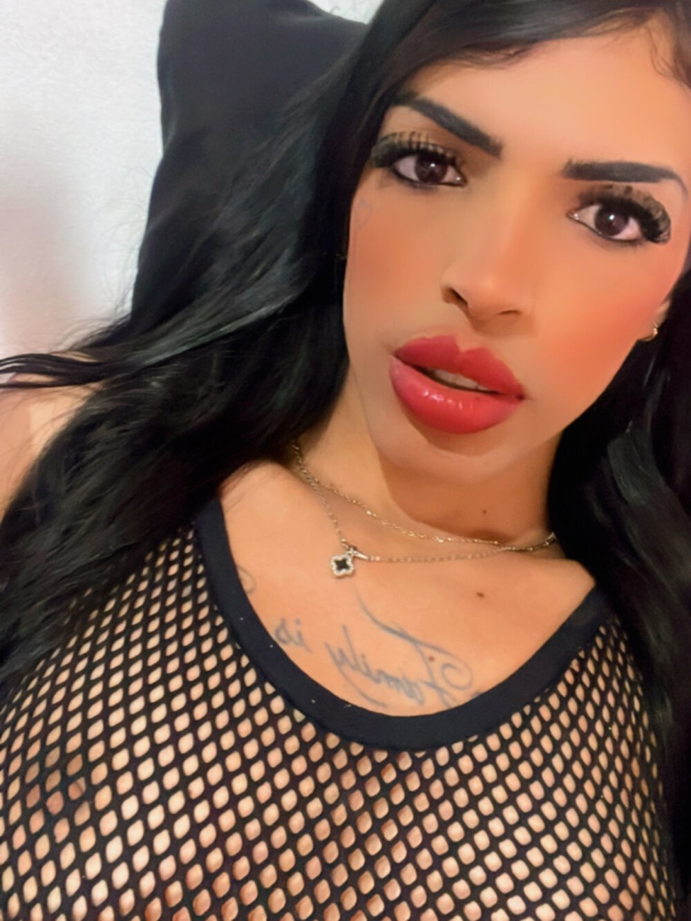 Alejandradoll777: офлайн-секс-чат