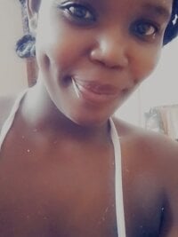 Sexyblackqueen-'s Offline Chat Room