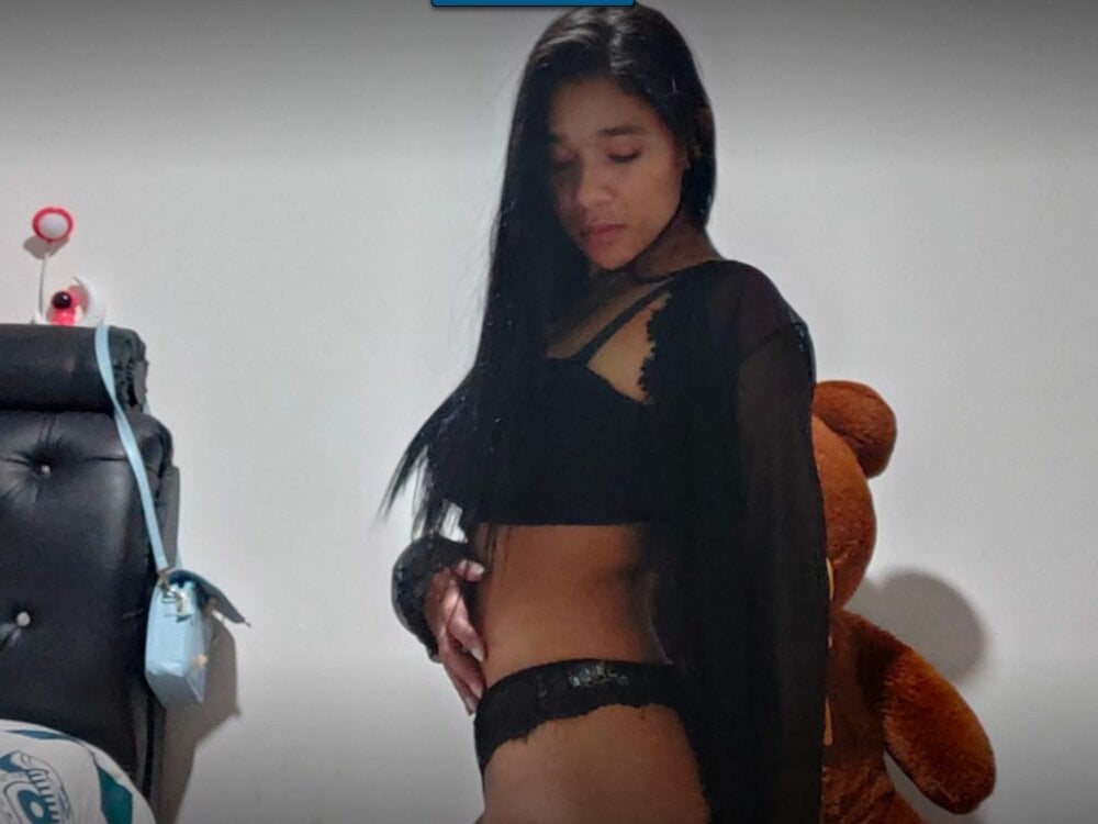 247camsex.com valeriicandyy livesex profile in thin cams
