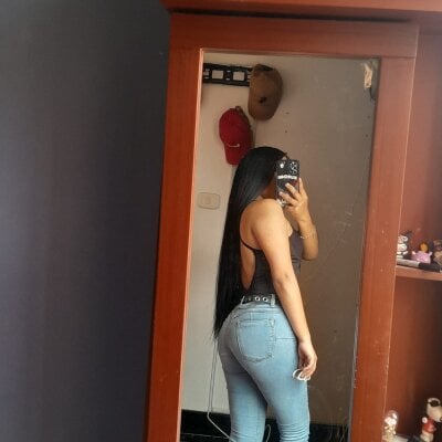 Valkyria_12 Female Blackhair XXX Webcam