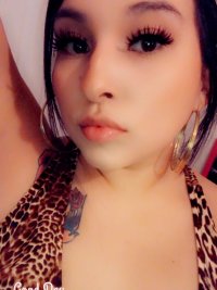 MandyCakes94's Offline Chat Room