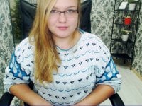 SandraFlame's Offline Chat Room