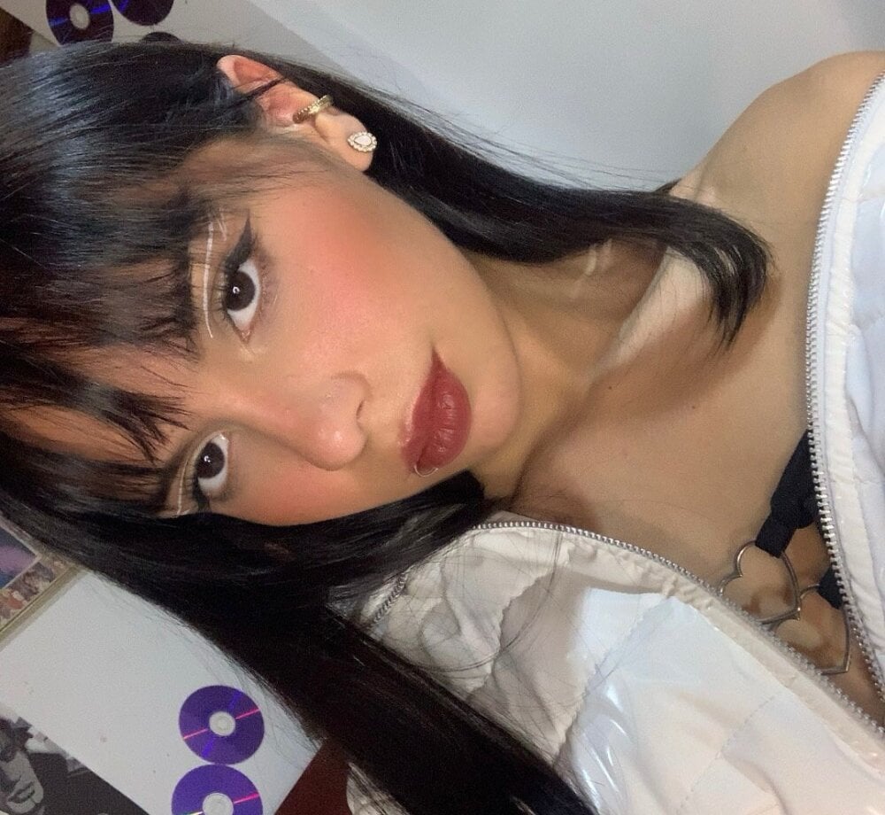 Daniela_pink10 profile