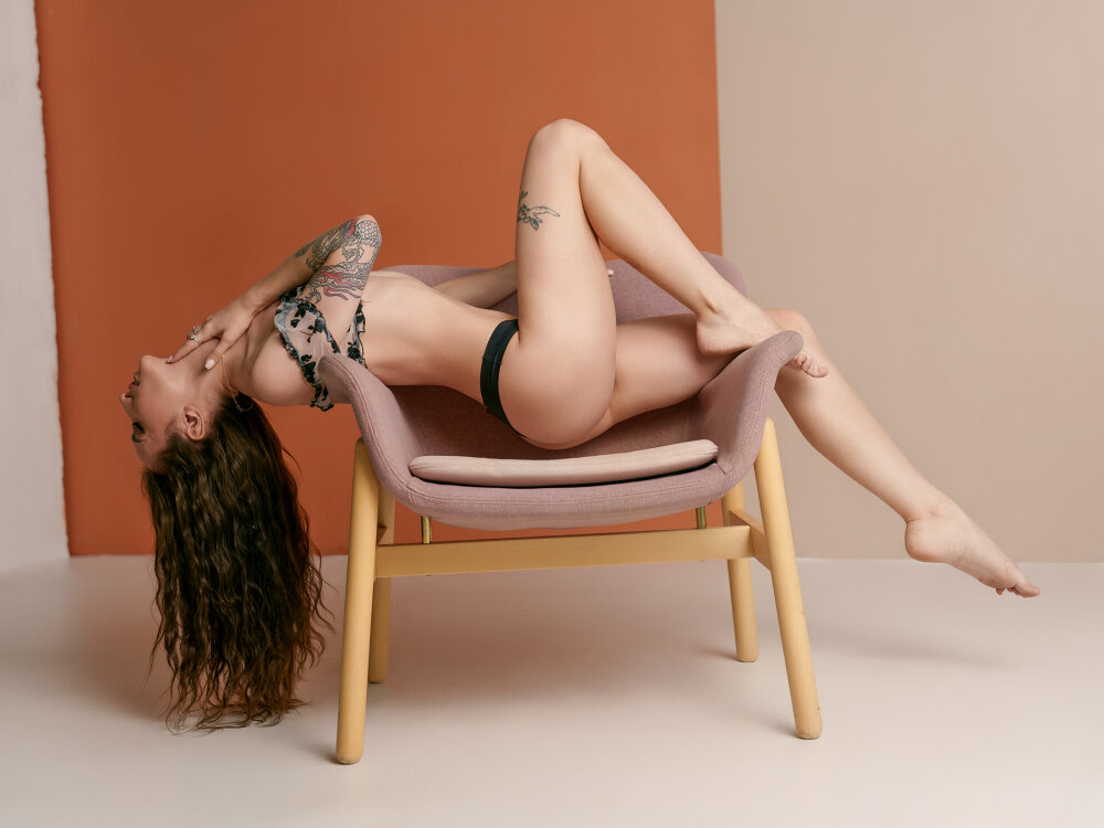 JanettFlame 🤴 nude show