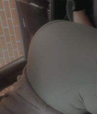 tattedtinytits' Offline Chat Room