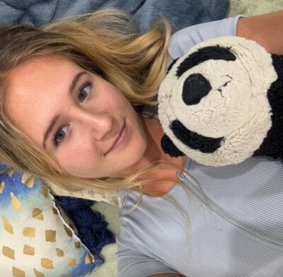 itssosierra - striptease