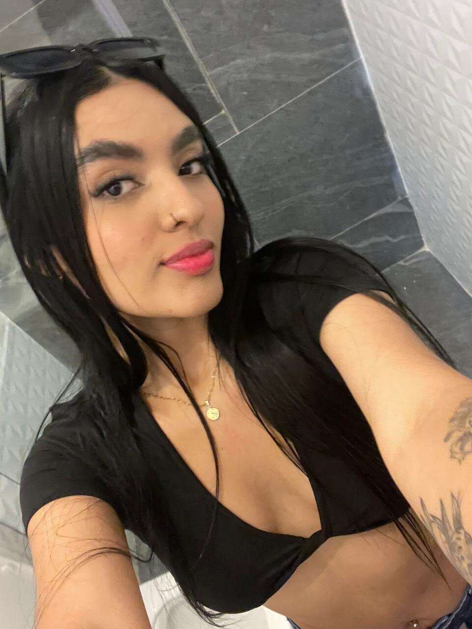 ashley_tomsom