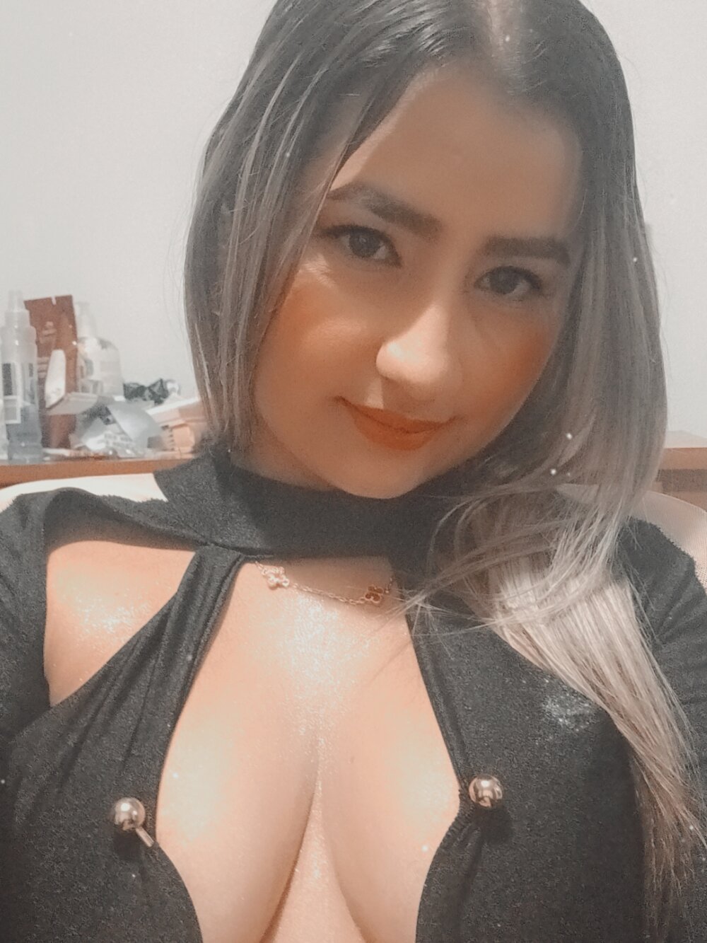 newporncams.com evelynrouse_45 livesex profile in sometimes-in-hell-or-in-paradise cams