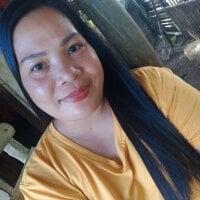 shyhotpinay_32's webcam live show