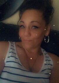 Simona1111's Offline Chat Room