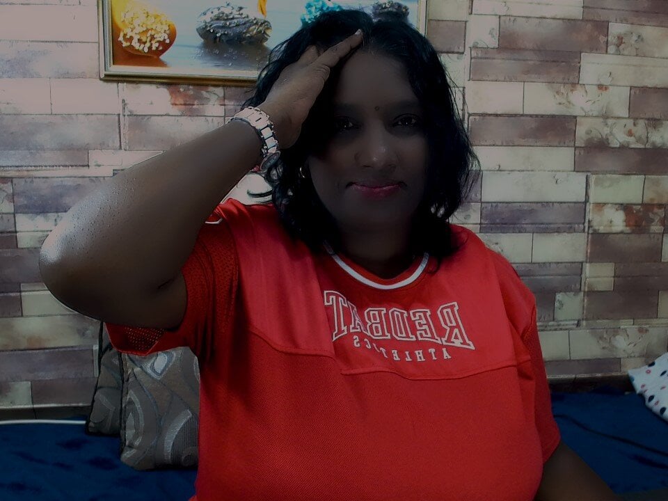 Live sex webcam photo for Indian_tracy #290052517