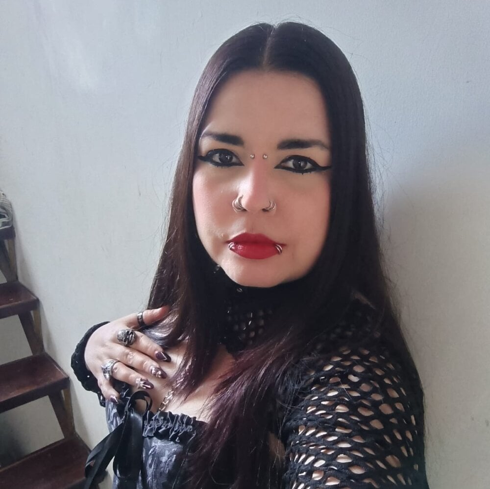 onaircams.com lilith_noctis livesex profile in canada-dont-ask-where cams