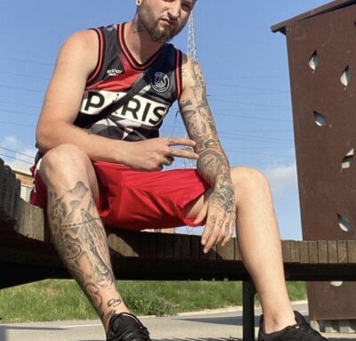 motivameXL Live Cam on StripChat