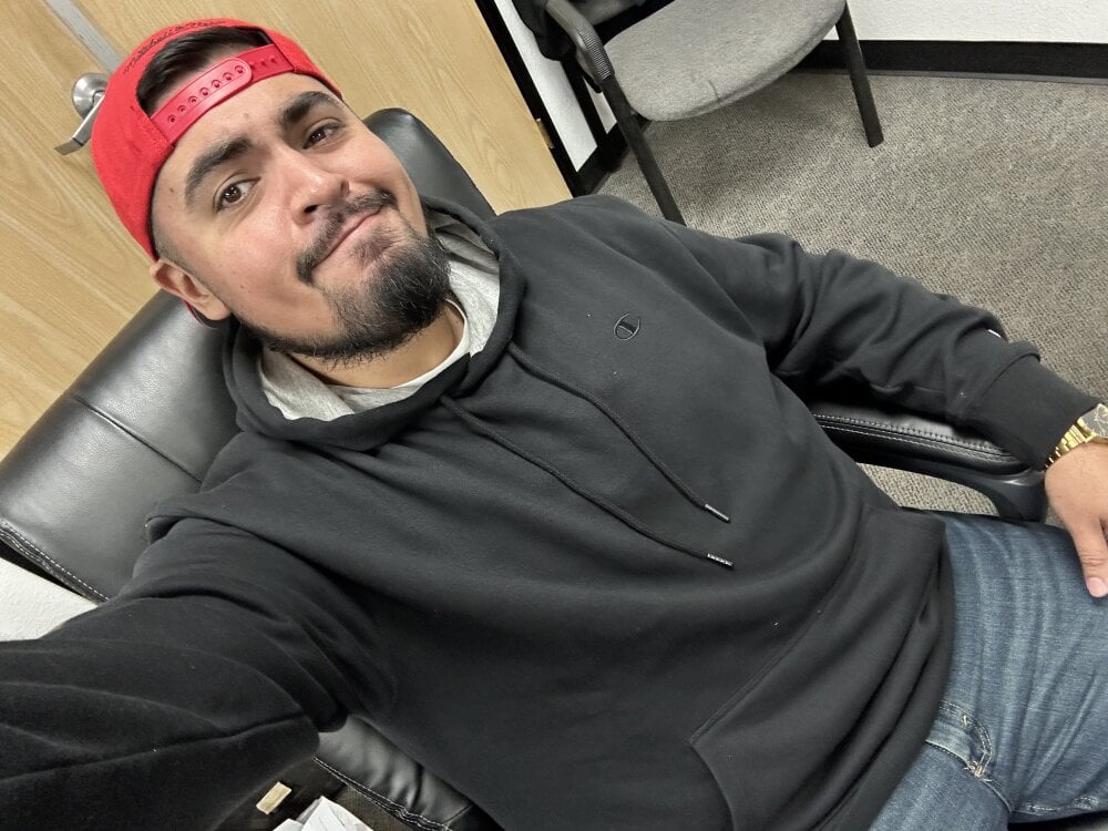 Cvigil: офлайн-секс-чат