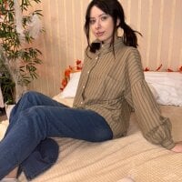 Lazzy_Lizzy offline chatrum