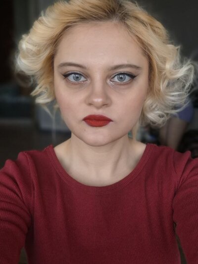 marianeglin from stripchat