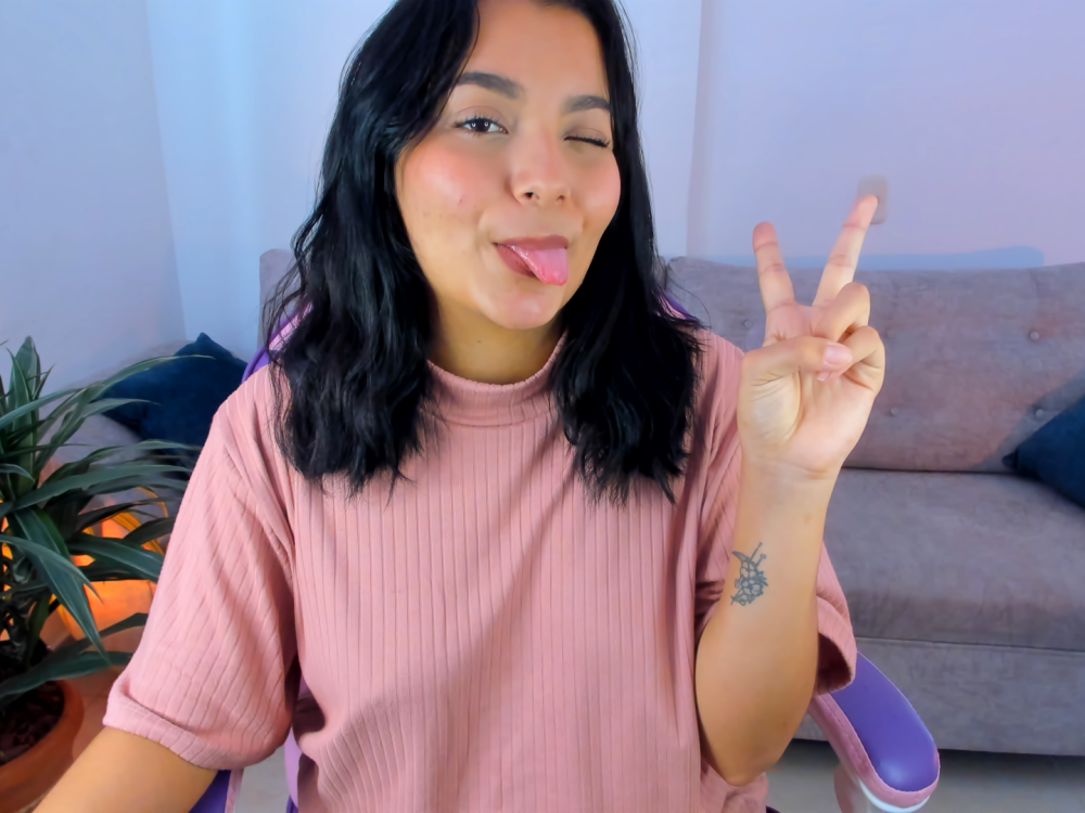 Live sex webcam photo for soy___lili #291093547