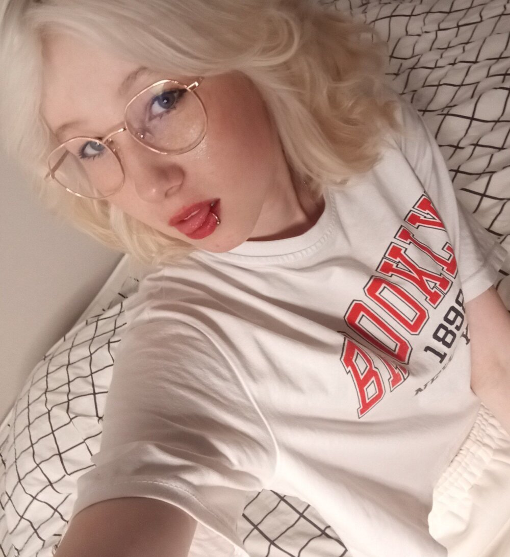 alettaeve from stripchat