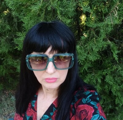 MelanyBanks - cheapest privates grannies