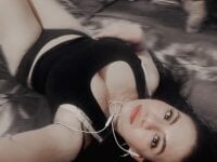 Miah_BigBoobs' Live Sex Cam Show