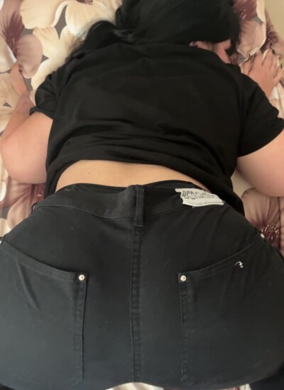 WetKitty10 - big ass teens