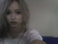vickyLIPS' Offline Chat Room