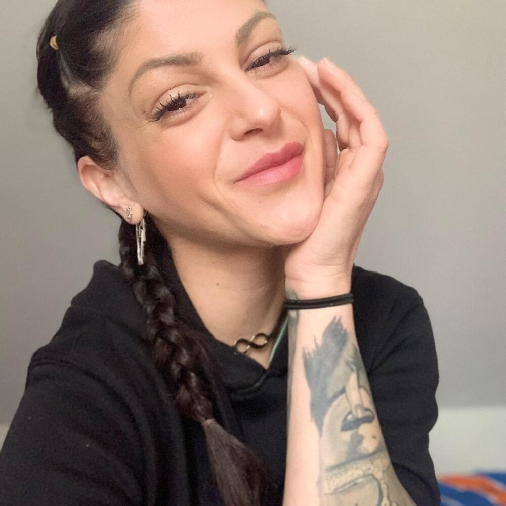 sexlivecamsites.com anissawhitenss livesex profile in in-ur-hearth-3 cams