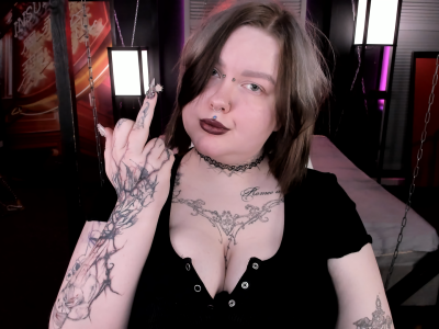 livesex.fan chloe_no_panik livesex profile in green-eyes cams
