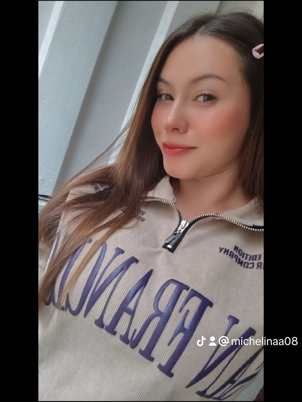 Emmy_tits profile